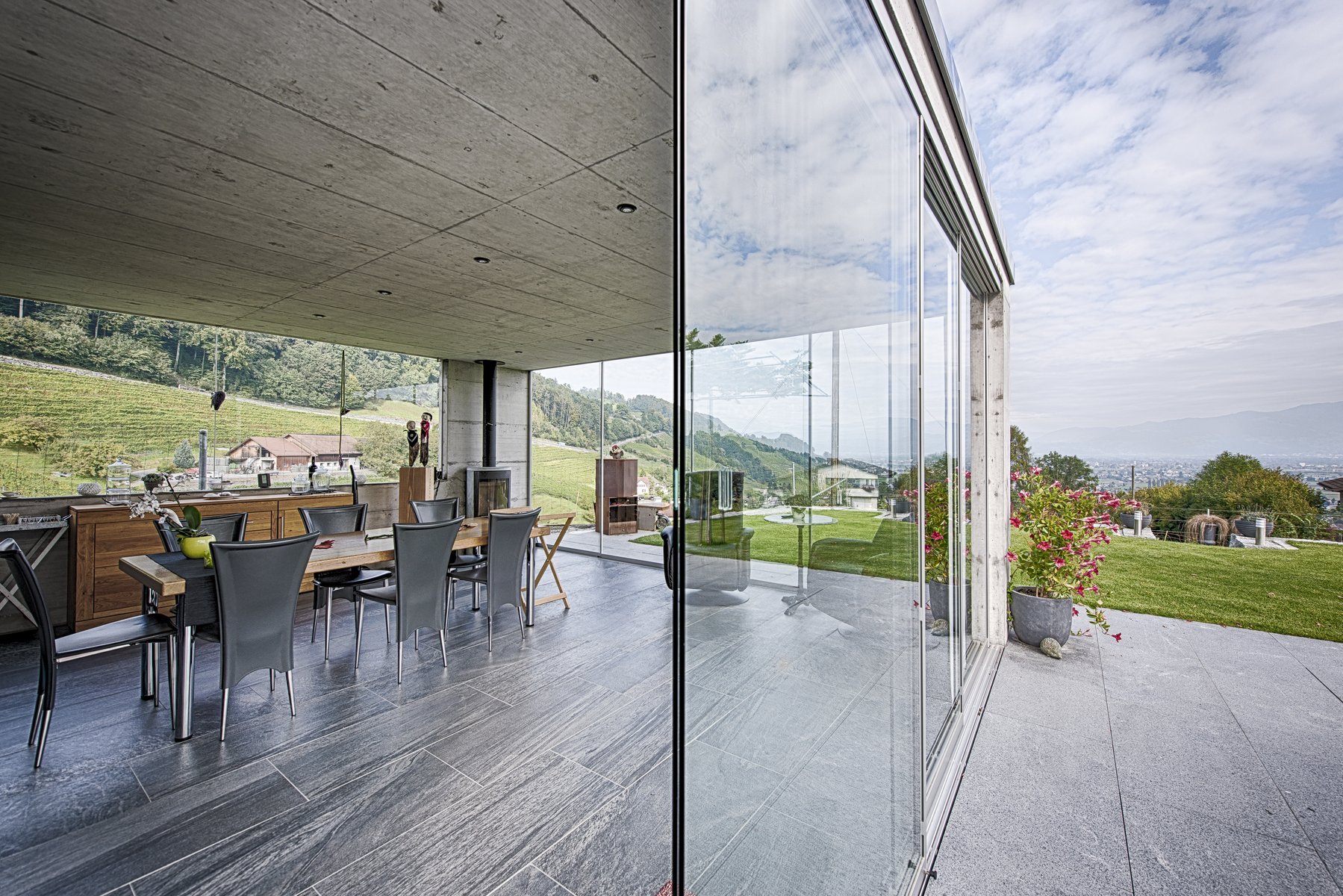 Terrasse mit Glas-Faltwand
